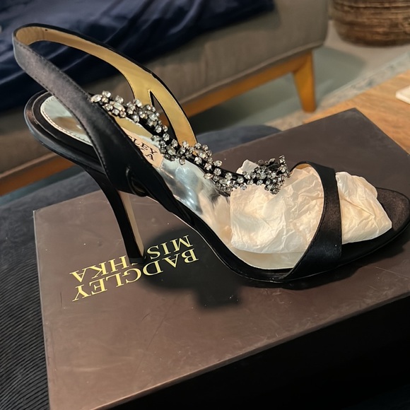 Never worn - Picture 3 of 5